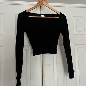 SOLD- TNA Black Ribbed V-Neck Long Sleeve Crop Top
